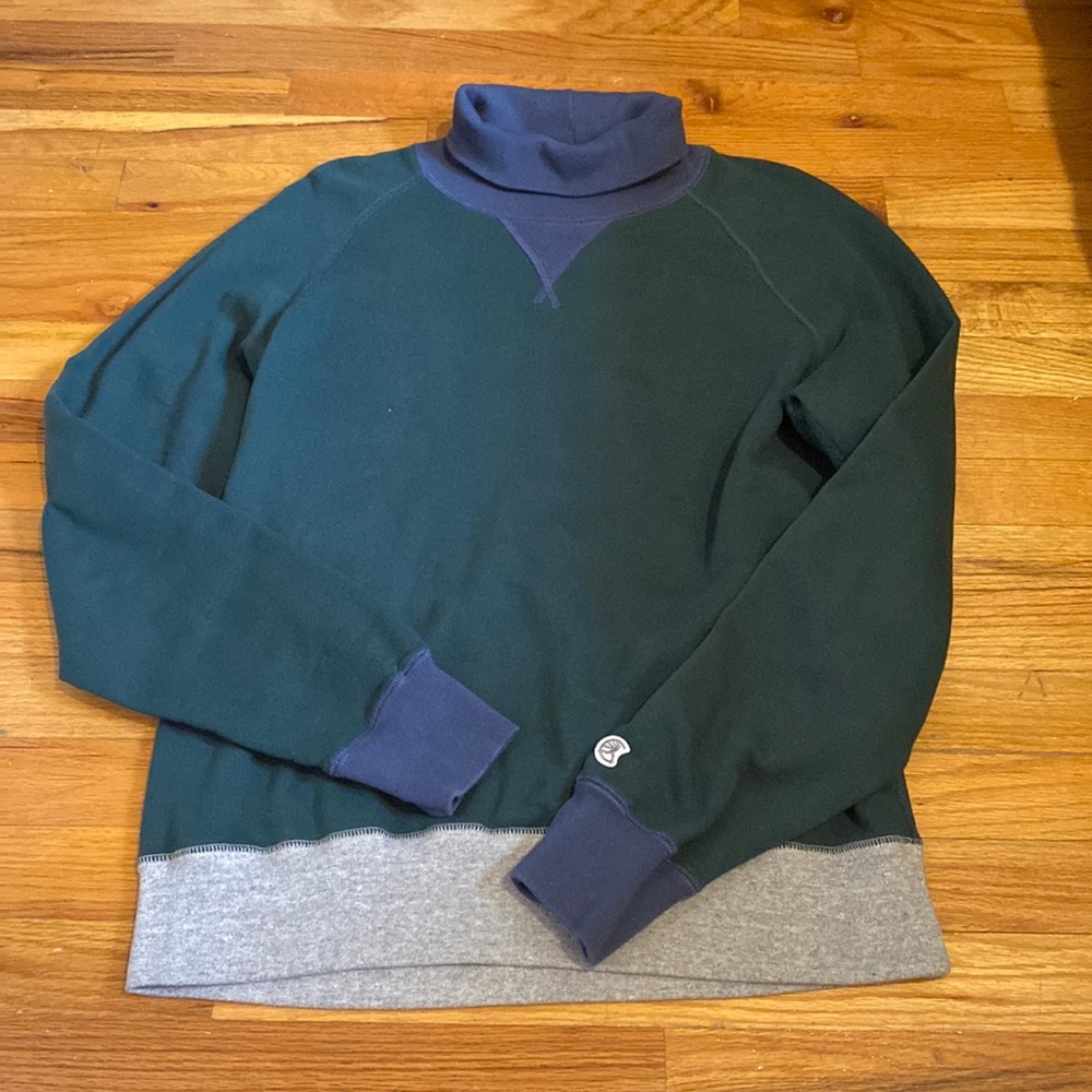 NWOT Todd Snyder/Champion turtle neck